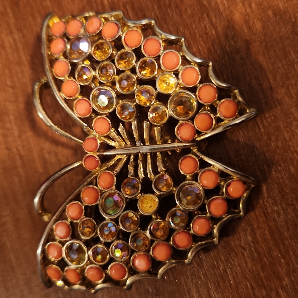 Vintage Elegant Gold and Orange Butterfly Brooch - Picture 1 of 5